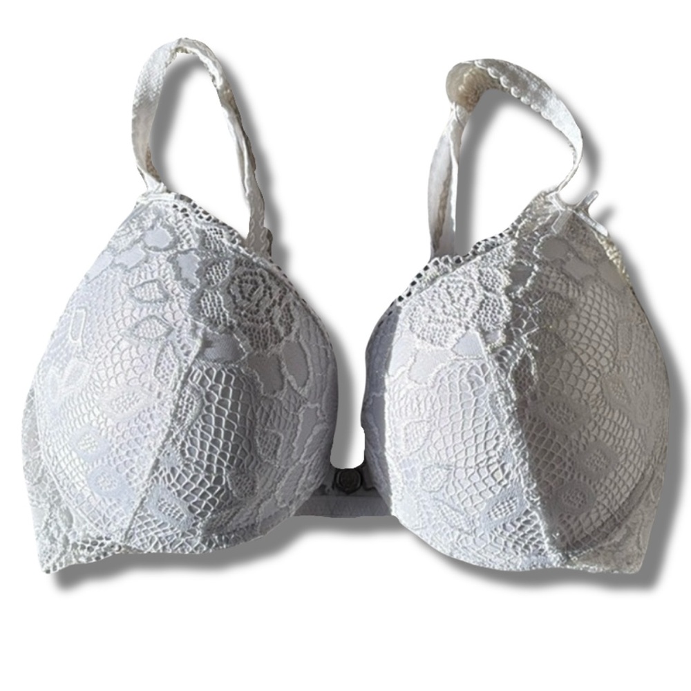 La Vie en Rose White Lace Front-Clasp Bra – 34D | Romantic Delicate | - Picture 2 of 6